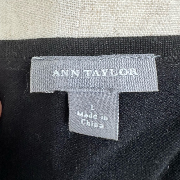 Ann Taylor NWT❤️Black Sweater Wrap Tank Top Great for layering - Picture 7 of 7